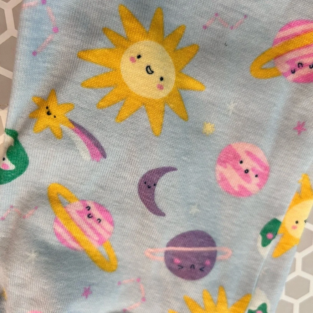 NWT Old Navy Light Blue Star Gaze Kids Pajama Set w Planet and Sun Print Size 4T
